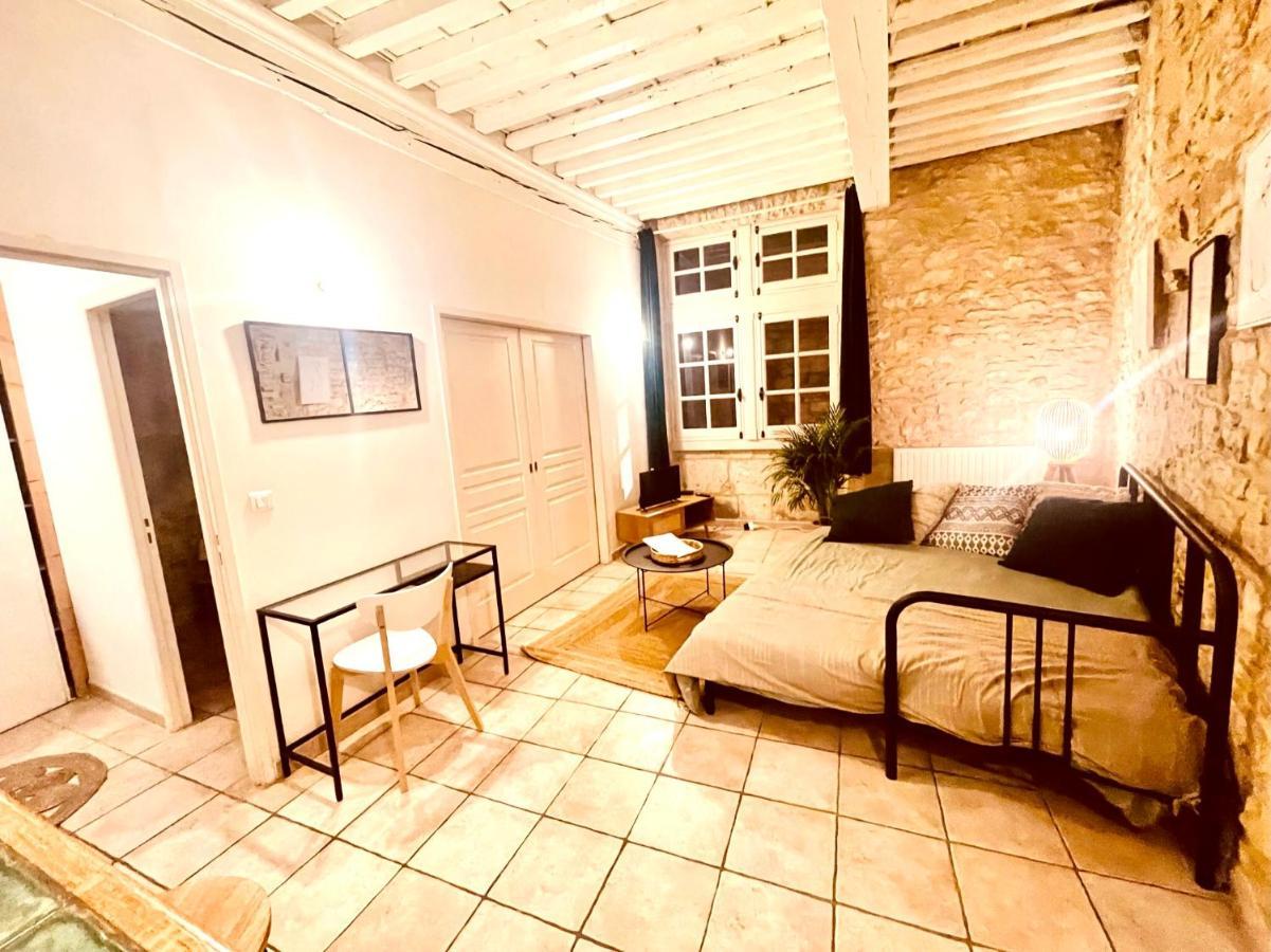 Le Moka Charmant Appartement Au Coeur De Ville Нім Екстер'єр фото